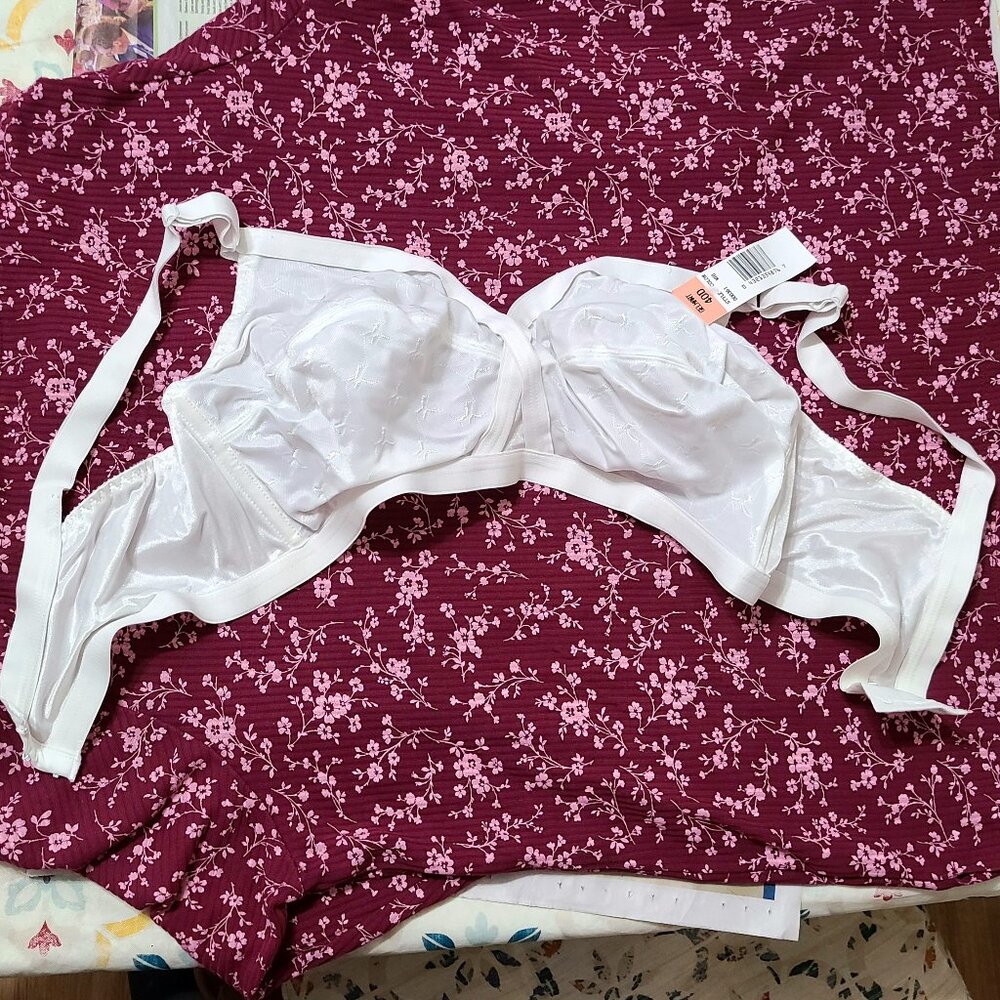 Gelmart 000361 T‑Shirt Bra 40DD – White, New With Tags